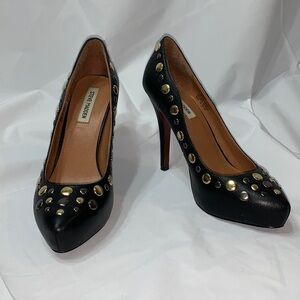 STEVE Madden Black and Studded Viciouus Leather Heels Size 7.5M